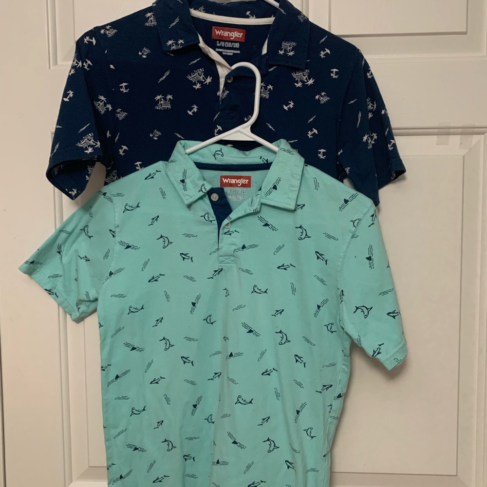 SOLD…Wrangler youth soft collar polo. (Set of two) size large (10/12).